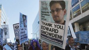 manifestazioni a favore di Edward Snowden