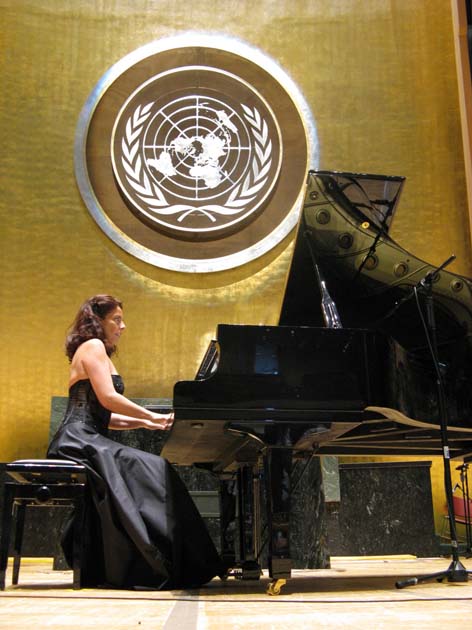 La pianista Cristiana Pegoraro , diretrrice artistica e fondatrice del Narnia festival
